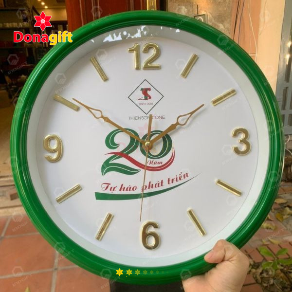 Đồng hồ treo tường kỷ niệm 20 năm ý nghĩa và sang trọng