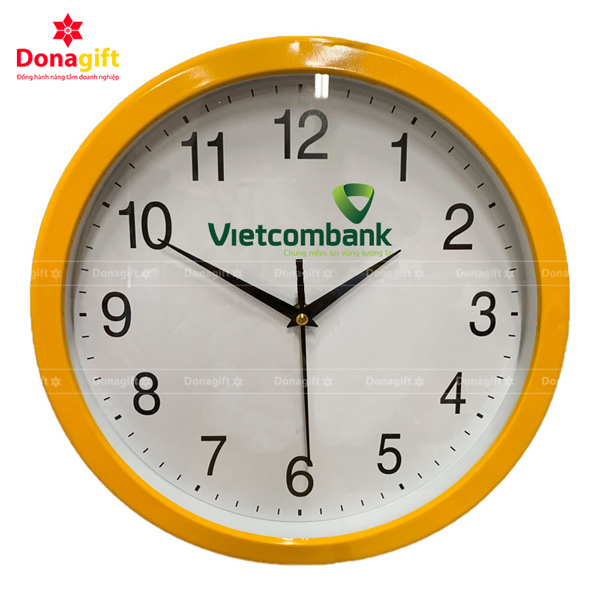 dong-ho-treo-tuong-vietcombank-01
