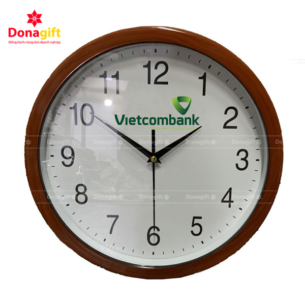 dong-ho-treo-tuong-vietcombank-02