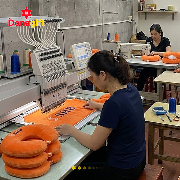 Gối kê cổ SHB thiết kế chữ U tiện lợi cho du lịch
