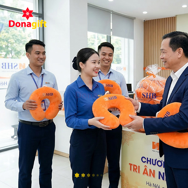Gối kê cổ du lịch SHB – quà tặng doanh nghiệp ý nghĩa