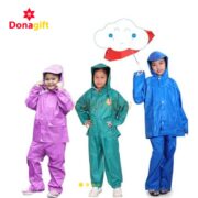 Tại sao nên chọn áo mưa bộ cho trẻ em?