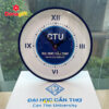 Đồng hồ Trường Đại Học Cần Thơ in logo sắc nét cao cấp