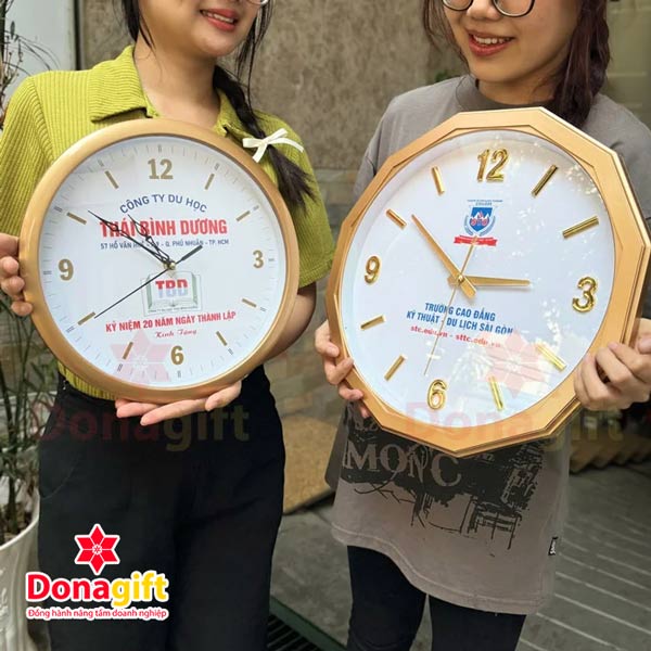 dong-ho-treo-tuong-02