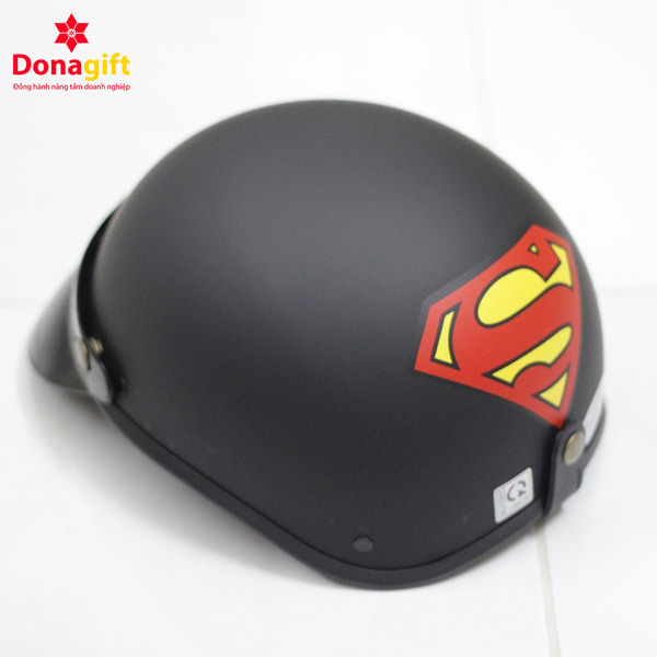 mu-bao-hiem-superman-01