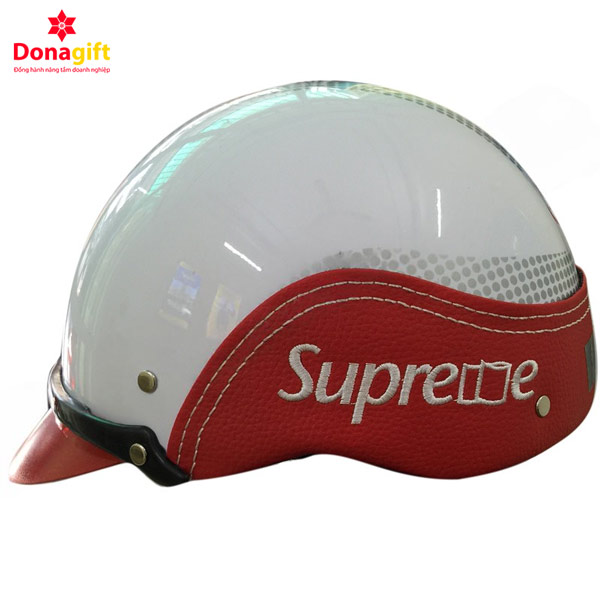 mu-bao-hiem-supreme-01