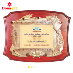 Bảng vinh danh
