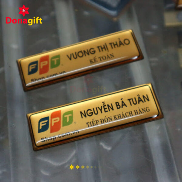 Thẻ nhân viên in logo FPT