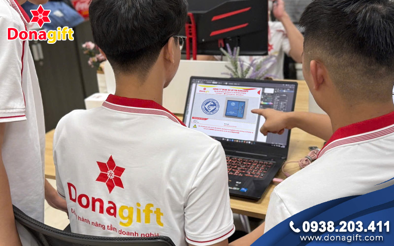  Quy trình sản xuất và duyệt mẫu nghiêm túc