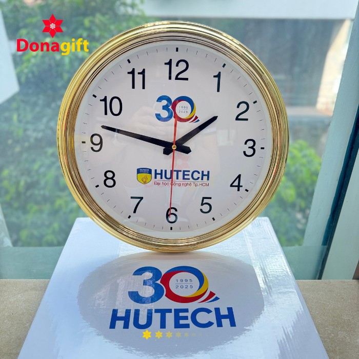 Đồng Hồ Trường Học Hutech