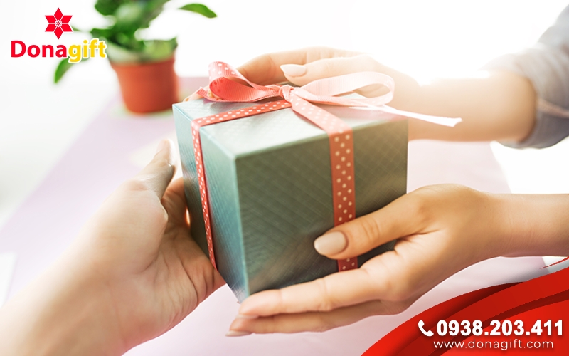 Có nên tặng quà tặng 20k không?