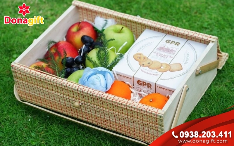 Có nên tặng quà Tết 200k không?