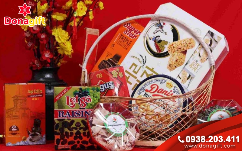 Giỏ quà “Tết Việt” Giỏ quà “Tết Việt”