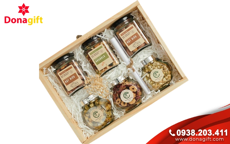 Giỏ quà dinh dưỡng & thảo mộc tự nhiên Giỏ quà dinh dưỡng & thảo mộc tự nhiên
