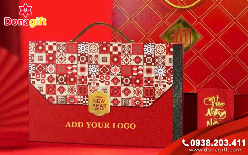 Giỏ quà Tết in logo doanh nghiệp Giỏ quà Tết in logo doanh nghiệp