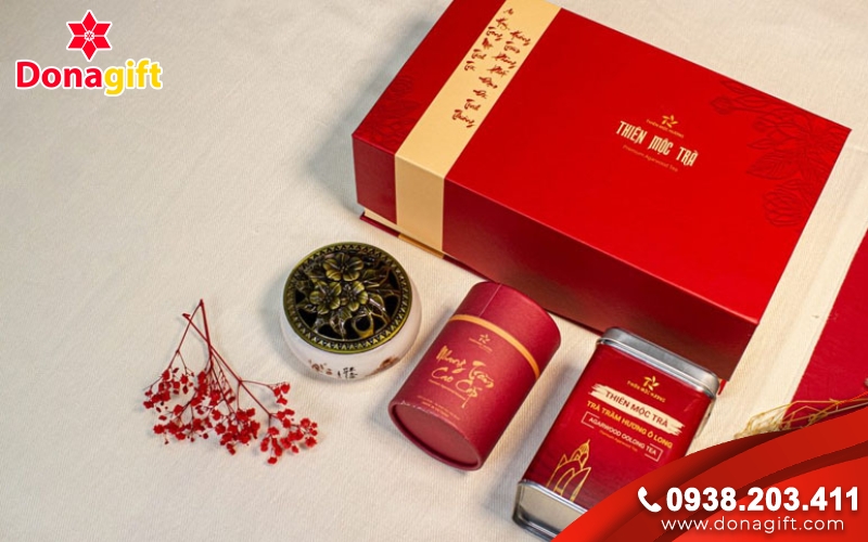 Hộp trà Tết sang trọng – món quà tinh tế Hộp trà Tết sang trọng – món quà tinh tế