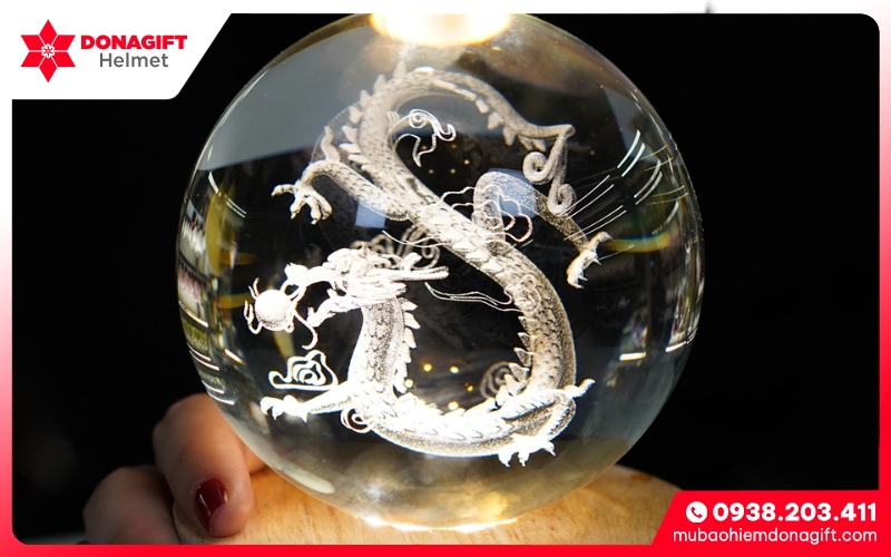 Quả cầu pha lê phong thủy Quả cầu pha lê phong thủy