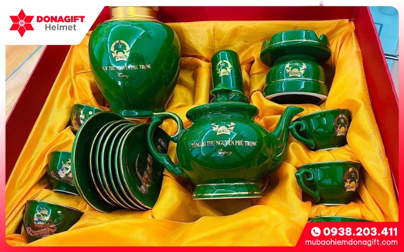 Bộ ấm chén phong thủy cao cấp Bộ ấm chén phong thủy cao cấp