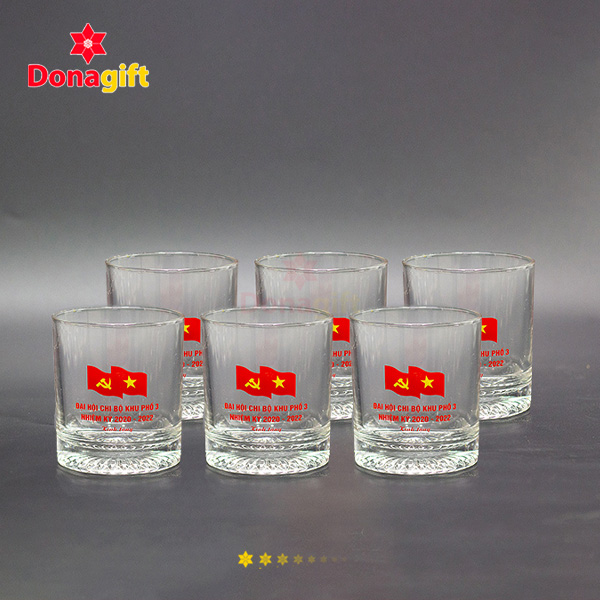 Ly thủy tinh lưu niệm Đại hội 7 Mẫu ly thủy tinh lưu niệm Đại hội thiết kế sang trọng