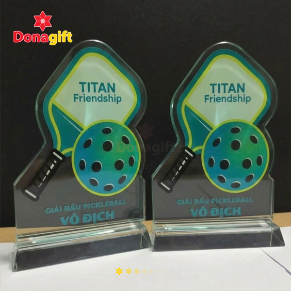 Mẫu cúp vô địch giải Pickleball Titan Friendship 2025 cao cấp và ấn tượng