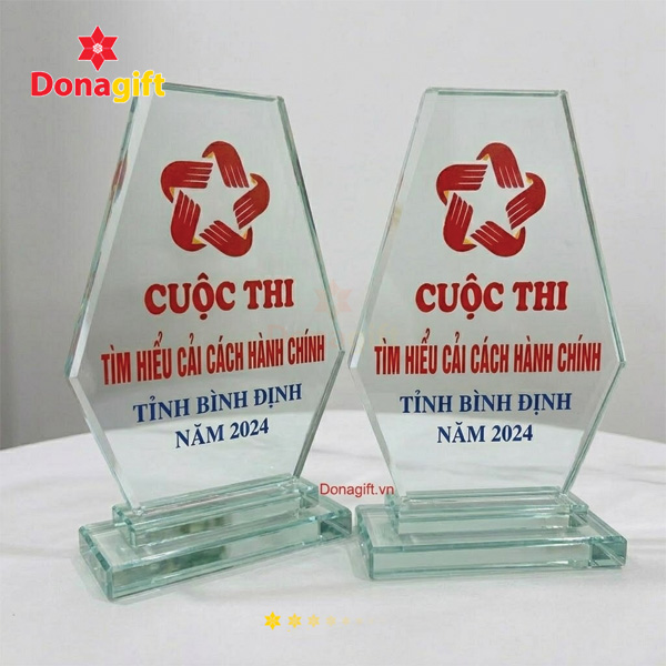 Cúp pha lê cuộc thi cải cách hành chính Bình Định 2024 6 Cúp pha lê cuộc thi cải cách hành chính Bình Định 2024 cao cấp
