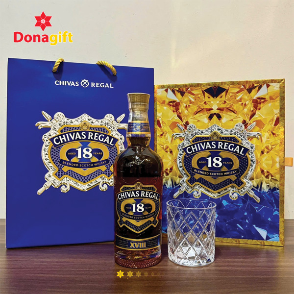 Hộp quà Chivas Premium thiết kế sang trọng dành cho quà tặng doanh nghiệp