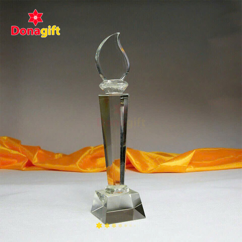 Cúp Pha Lê Ngọn Lửa Vinh Quang