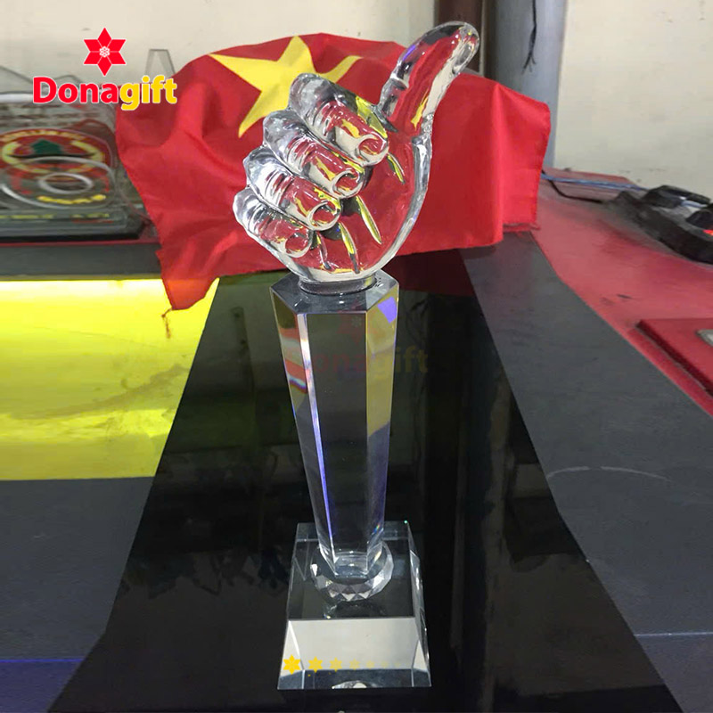 Cúp Pha Lê Tinh Thần Chiến Thắng