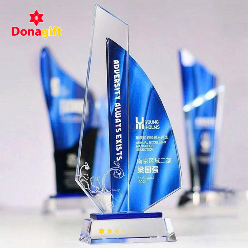 Cúp Vinh Danh Pha Lê Cánh Buồm Thành Công