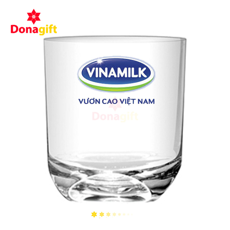 Ly thủy tinh Vinamilk in logo – quà tặng quảng bá thương hiệu
