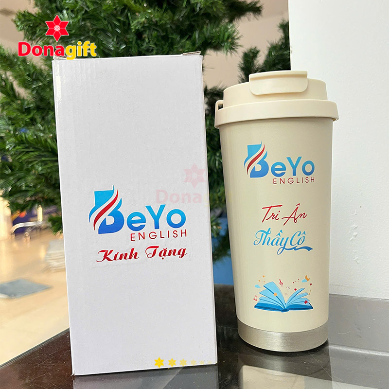 Ly giữ nhiệt in logo BeYo English – quà tặng tri ân thầy cô.