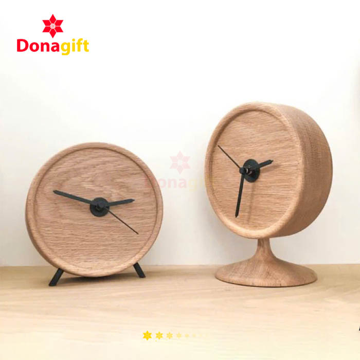 dong-ho-go-de-ban-mini-phong-cach-toi-gian-5